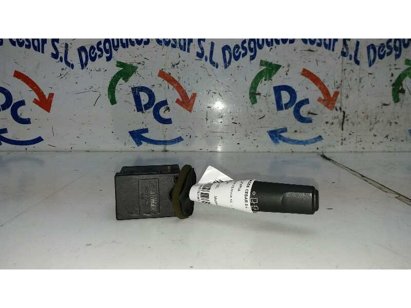 Recambio de mando limpia para peugeot 206 berlina xs referencia OEM IAM 96049597ZL 6239G6 