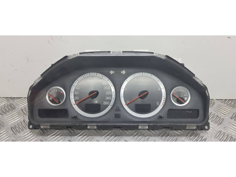 Recambio de cuadro instrumentos para volvo xc70 d5 awd momentum (136kw) referencia OEM IAM 30728791  