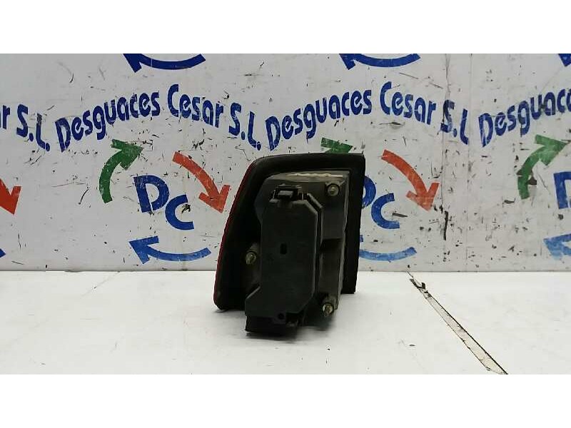 Recambio de piloto trasero derecho para seat toledo (1l) se referencia OEM IAM 1L0945112F  