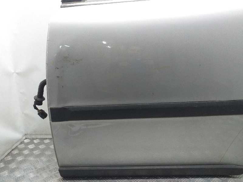 Recambio de puerta trasera izquierda para volvo xc90 d5 kinetic referencia OEM IAM  PLATA 