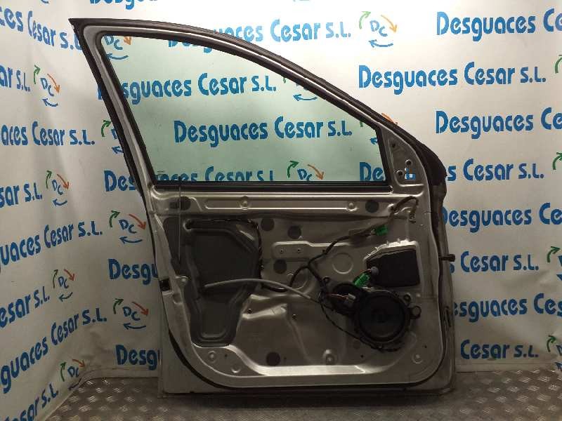 Recambio de puerta delantera izquierda para volvo xc90 d5 kinetic referencia OEM IAM  PLATA 