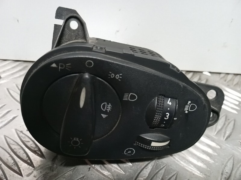 Recambio de mando luces para ford focus berlina (cak) ghia referencia OEM IAM 13A024  