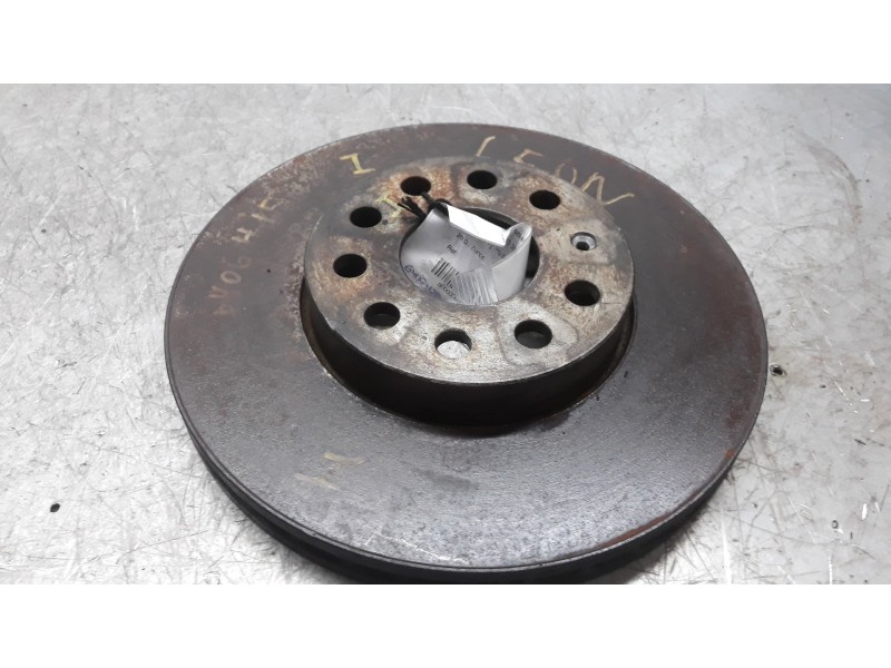 Recambio de disco freno delantero derecho para seat leon (1p1) comfort limited referencia OEM IAM   