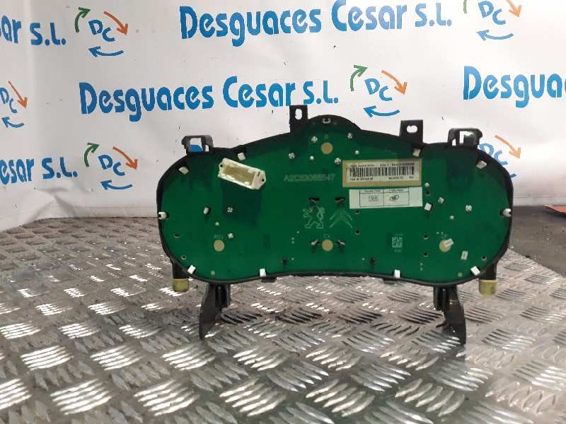 Recambio de cuadro instrumentos para peugeot 207 urban referencia OEM IAM 9662904680  