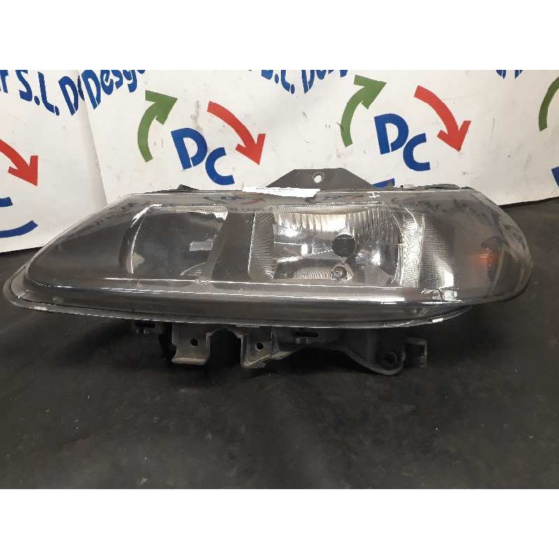 Recambio de faro izquierdo para renault laguna (b56) 1.8 16v rt referencia OEM IAM 7701047879  