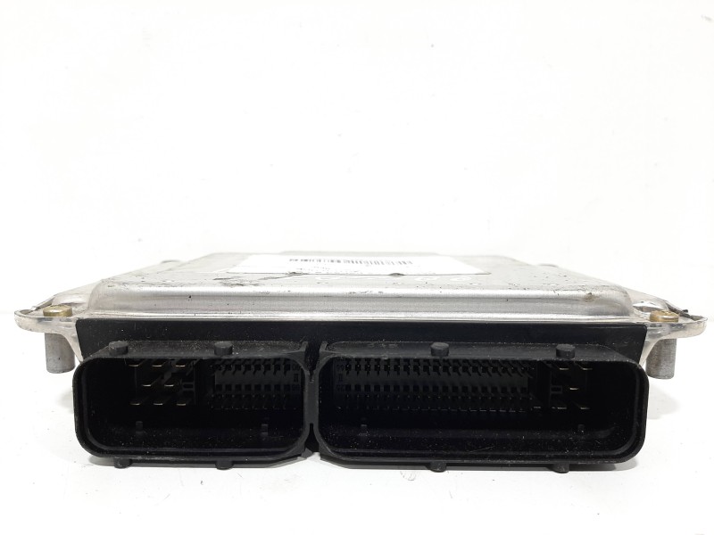 Recambio de centralita motor uce para volkswagen passat berlina (3b2) comfortline referencia OEM IAM 0281010305 038906019BK 