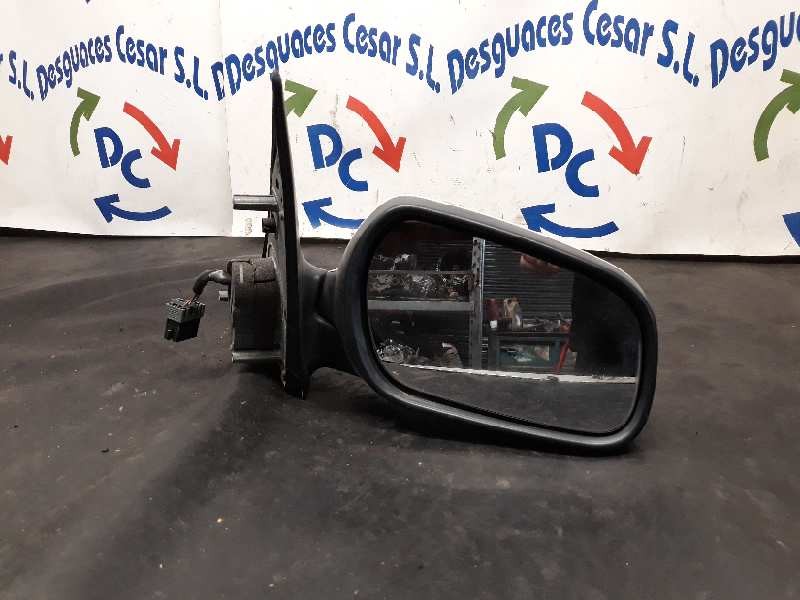 Recambio de retrovisor derecho para citroën xsara berlina 1.6 seduction referencia OEM IAM 8148TF ELECTRICO 