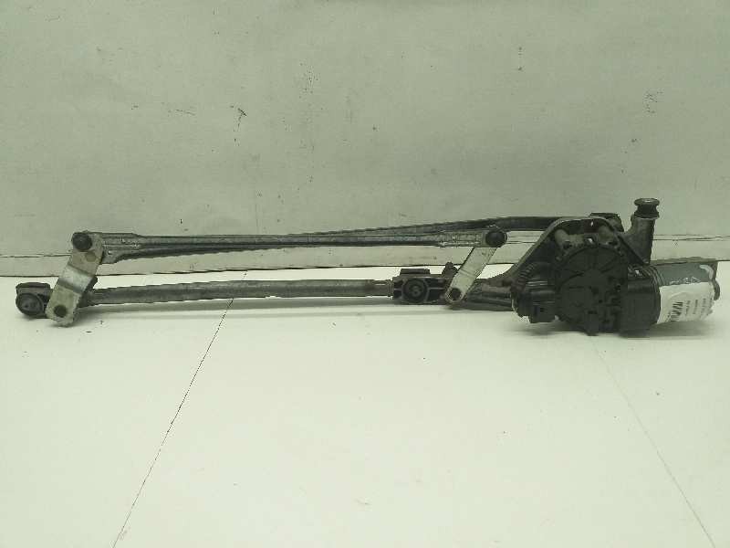 Recambio de motor limpia delantero para ford focus turnier (cb4) trend referencia OEM IAM 1704578  