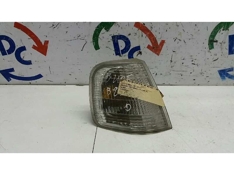 Recambio de piloto delantero derecho para peugeot 405 break 1.9 diesel referencia OEM IAM  89405 