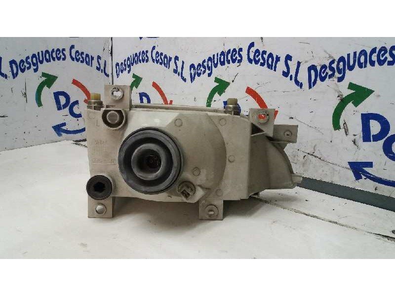 Recambio de faro izquierdo para ford escort berlina 1.6 cat referencia OEM IAM   