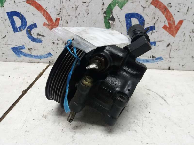 Recambio de bomba direccion para ford focus turnier (cak) ghia referencia OEM IAM 1358540  
