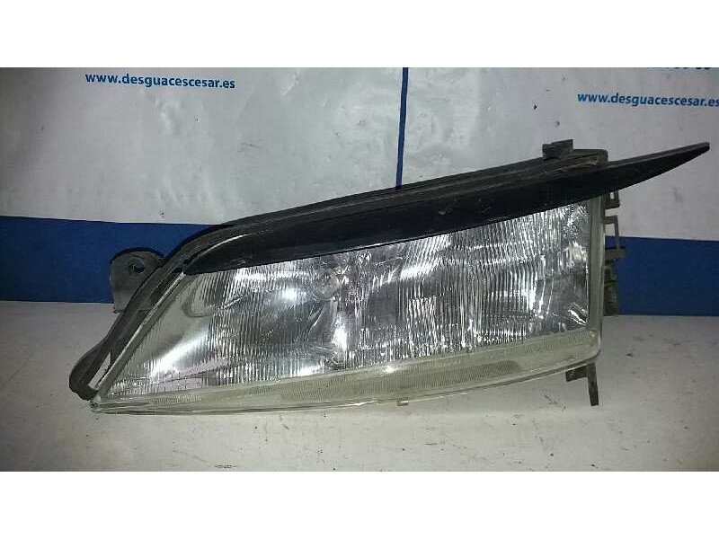 Recambio de faro izquierdo para opel vectra b berlina 1.8 16v referencia OEM IAM 88204968  