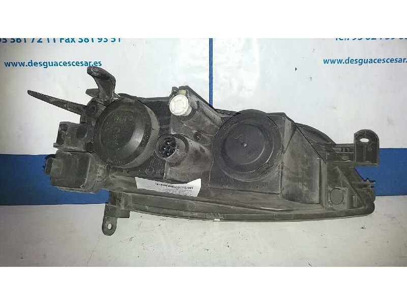Recambio de faro izquierdo para opel vectra b berlina 1.8 16v referencia OEM IAM 88204968  