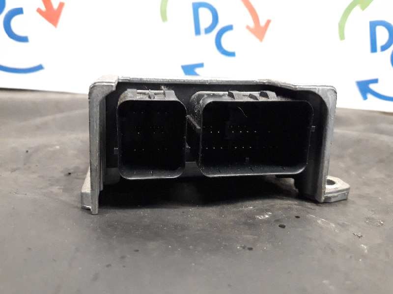 Recambio de centralita airbag para ford focus turnier (cak) ghia referencia OEM IAM 0285001396  0285001396