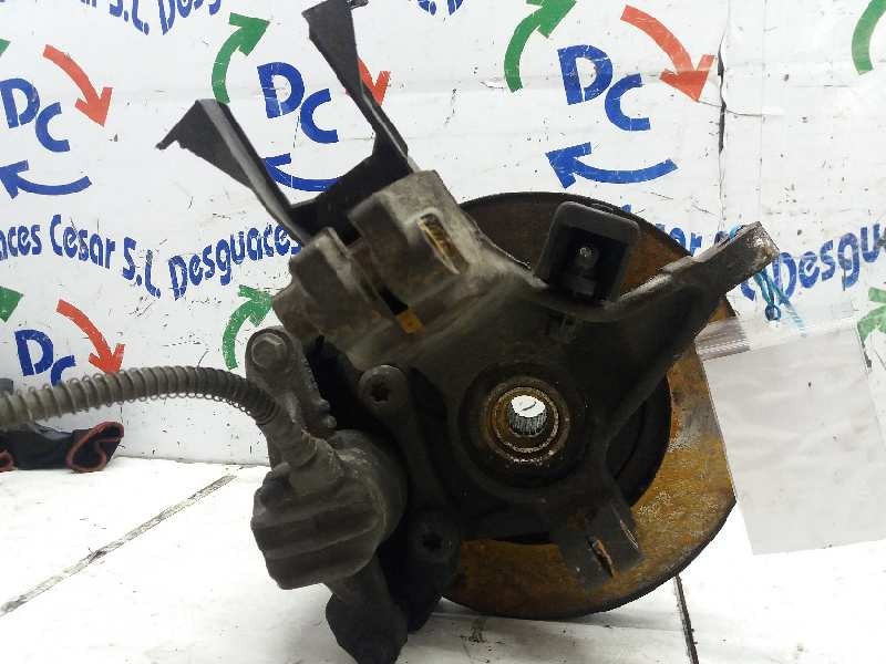 Recambio de mangueta delantera derecha para peugeot 206 berlina e-music referencia OEM IAM   