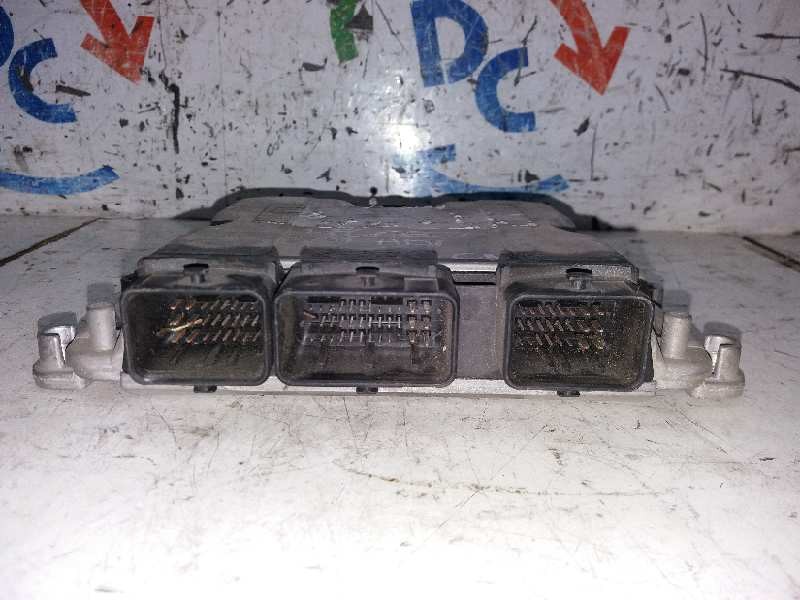 Recambio de centralita motor uce para peugeot 307 (s1) referencia OEM IAM 0281011081 9647472780 