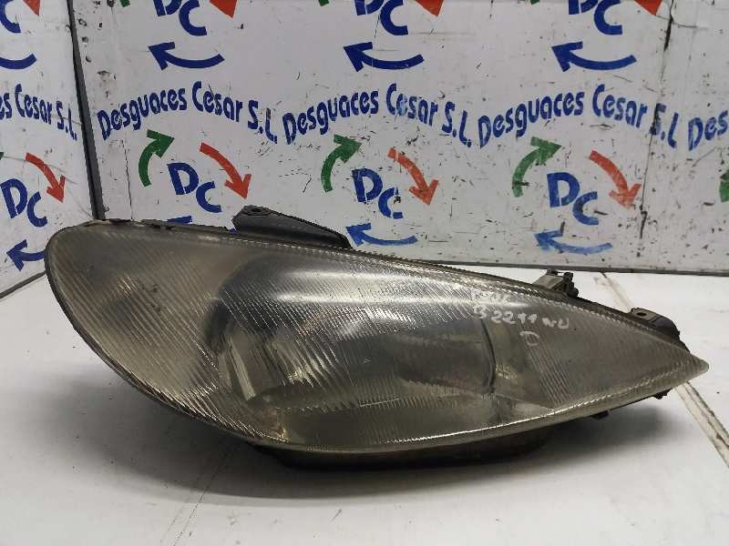Recambio de faro derecho para peugeot 206 berlina xt referencia OEM IAM   