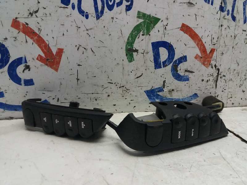 Recambio de mando volante para ssangyong rodius xdi referencia OEM IAM M161090591  