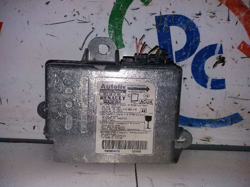 Recambio de centralita airbag para renault megane ii berlina 3p confort dynamique referencia OEM IAM 603383700 8200307804 