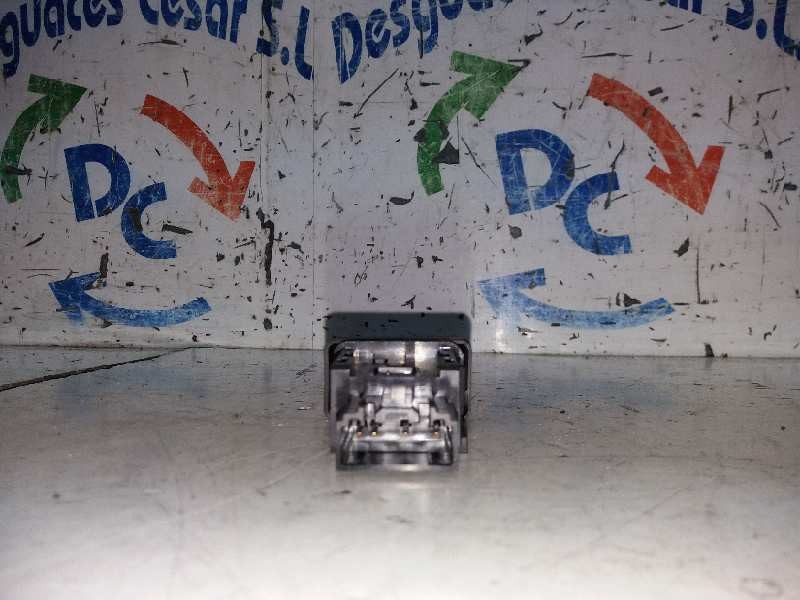 Recambio de warning para mazda 3 berlina (bk) 1.6 crdt active referencia OEM IAM BP4K664H0 03750330 