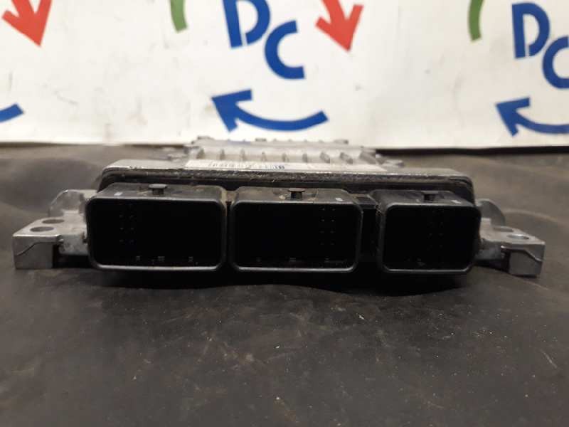 Recambio de centralita motor uce para renault megane ii berlina 5p business referencia OEM IAM 8200766462  