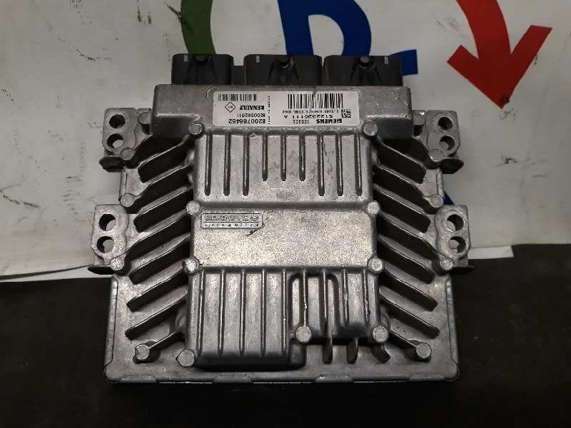 Recambio de centralita motor uce para renault megane ii berlina 5p business referencia OEM IAM 8200766462  