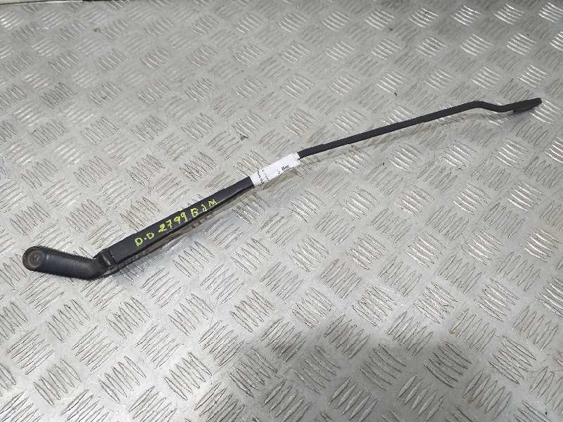 Recambio de brazo limpia delantero derecho para volkswagen golf iv berlina (1j1) 25 aniversario referencia OEM IAM   