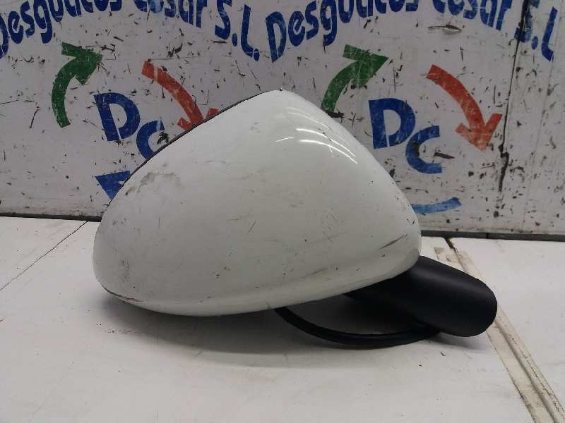 Recambio de retrovisor derecho para opel corsa d catch me referencia OEM IAM 468435664 BLANCO ELECTRICO