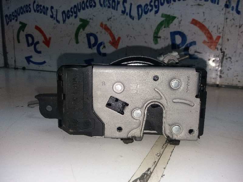 Recambio de cerradura puerta delantera derecha para opel zafira b cosmo referencia OEM IAM 13222742  OFERTA