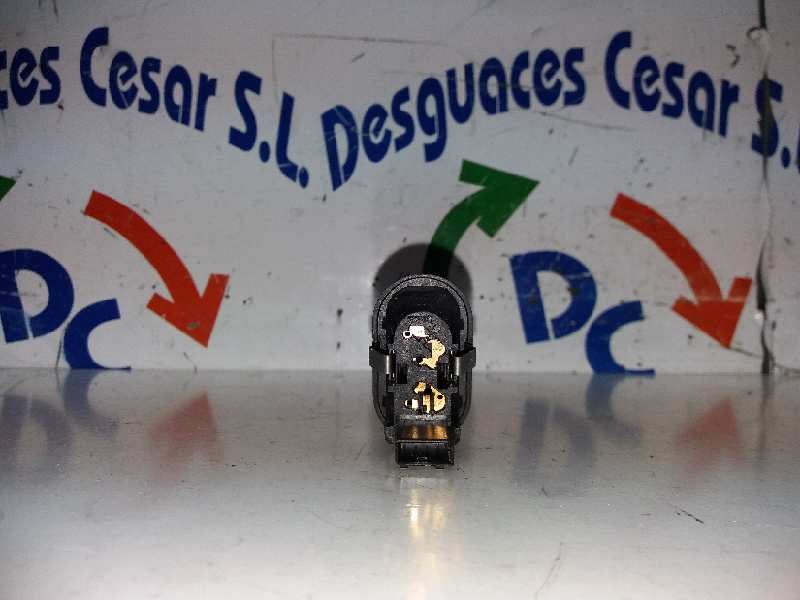 Recambio de mando elevalunas delantero derecho para opel astra g berlina club referencia OEM IAM 09100299  