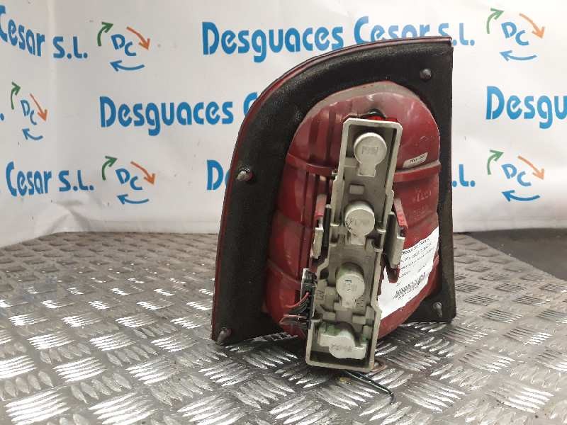 Recambio de piloto trasero derecho para skoda octavia berlina (1u2) ambiente referencia OEM IAM    Recambio de piloto trasero derecho para skoda octavia berlina (1u2) ambiente referencia OEM IAM