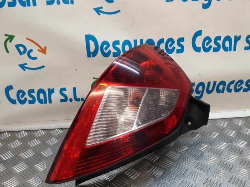 Recambio de piloto trasero izquierdo para renault megane ii berlina 3p confort dynamique referencia OEM IAM    Recambio de piloto trasero izquierdo para renault megane ii berlina 3p confort dynamique referencia OEM IAM