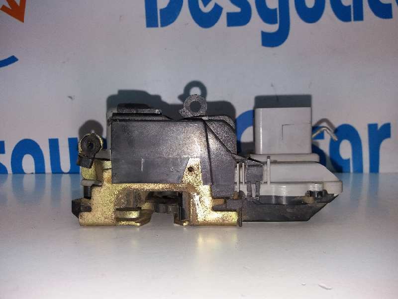 Recambio de cerradura puerta delantera derecha para citroën xsara picasso 2.0 hdi referencia OEM IAM   