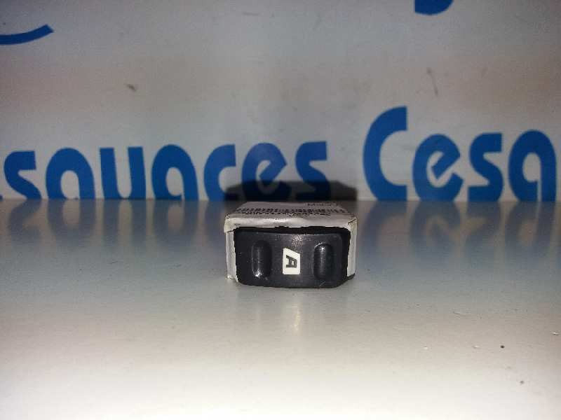 Recambio de mando elevalunas delantero derecho para citroën xsara picasso 2.0 hdi referencia OEM IAM   