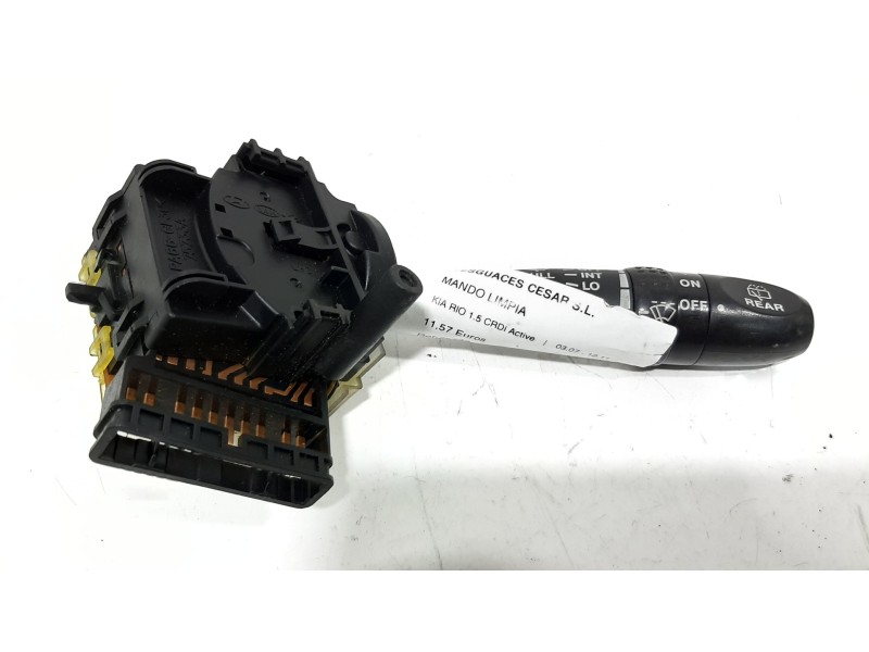 Recambio de mando limpia para kia rio 1.5 crdi active referencia OEM IAM 75733A 10 PINES 