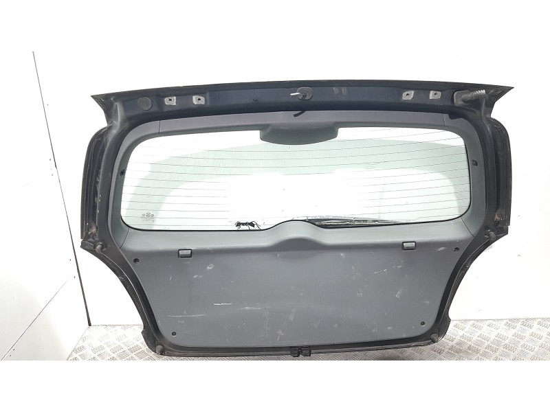 Recambio de porton trasero para kia rio 1.5 crdi active referencia OEM IAM  NEGRO 