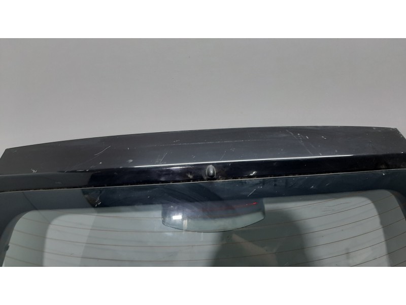Recambio de porton trasero para kia rio 1.5 crdi active referencia OEM IAM  NEGRO 