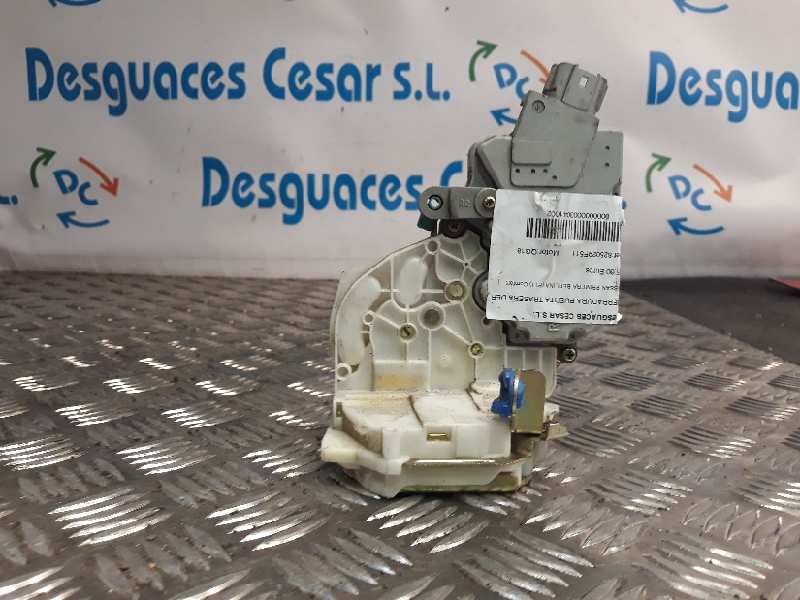 Recambio de cerradura puerta trasera derecha para nissan primera berlina (p11) comfort referencia OEM IAM 825029F511  