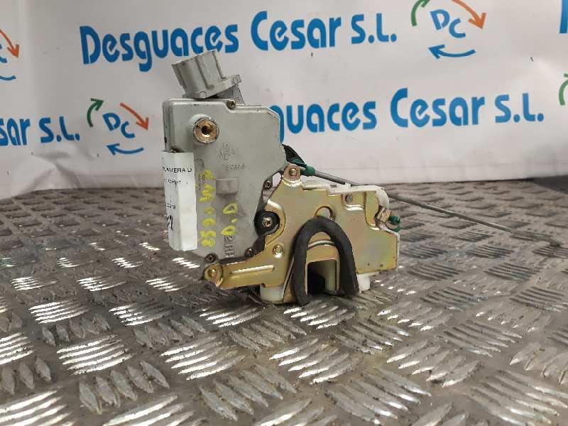 Recambio de cerradura puerta delantera derecha para nissan primera berlina (p11) comfort referencia OEM IAM 805022F915  