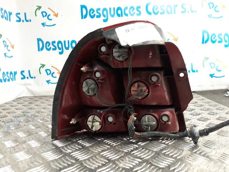 Recambio de piloto trasero derecho para kia shuma ii 1.6 ls berlina portón referencia OEM IAM   