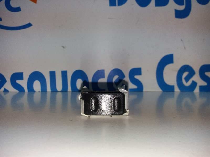 Recambio de mando elevalunas delantero derecho para citroën xsara picasso 1.8 16v referencia OEM IAM   