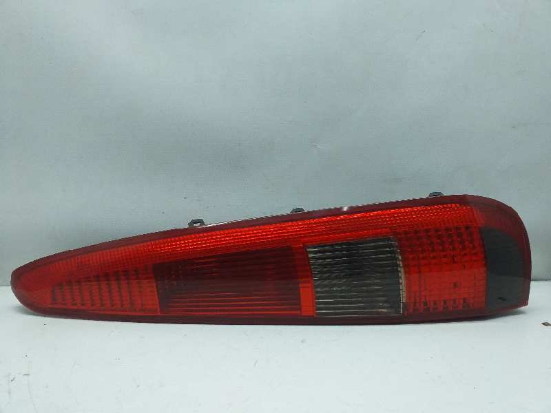 Recambio de piloto trasero derecho para ford fusion (cbk) ambiente referencia OEM IAM    Recambio de piloto trasero derecho para ford fusion (cbk) ambiente referencia OEM IAM