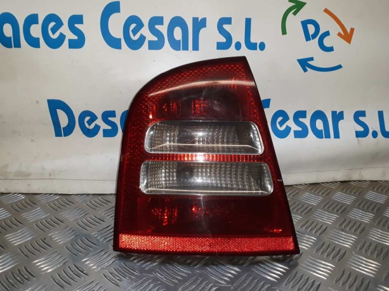 Recambio de piloto trasero izquierdo para skoda octavia berlina (1u2) tour referencia OEM IAM 1U6945111C  