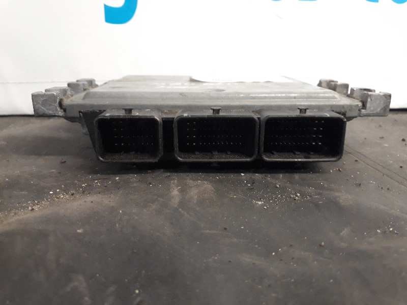 Recambio de centralita motor uce para renault scenic ii confort dynamique referencia OEM IAM S122326107A   Recambio de centralita motor uce para renault scenic ii confort dynamique referencia OEM IAM S122326107A