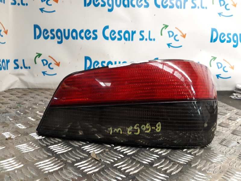 Recambio de piloto trasero derecho para peugeot 306 berlina 3/4/5 puertas (s2) xt referencia OEM IAM    Recambio de piloto trasero derecho para peugeot 306 berlina 3/4/5 puertas (s2) xt referencia OEM IAM