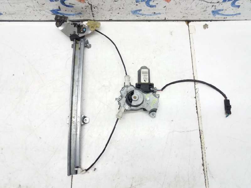 Recambio de elevalunas delantero derecho para nissan primera berlina (p11) básico referencia OEM IAM 807002F010  