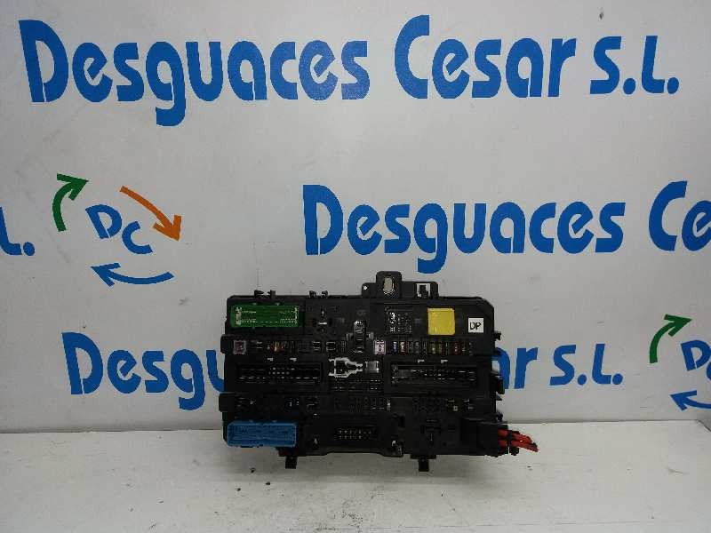 Recambio de caja reles / fusibles para opel astra h berlina cosmo referencia OEM IAM 5DK00866931 13181278 93182941