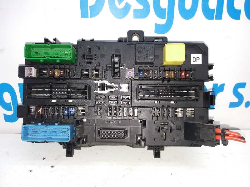 Recambio de caja reles / fusibles para opel astra h berlina cosmo referencia OEM IAM 5DK00866931 13181278 93182941