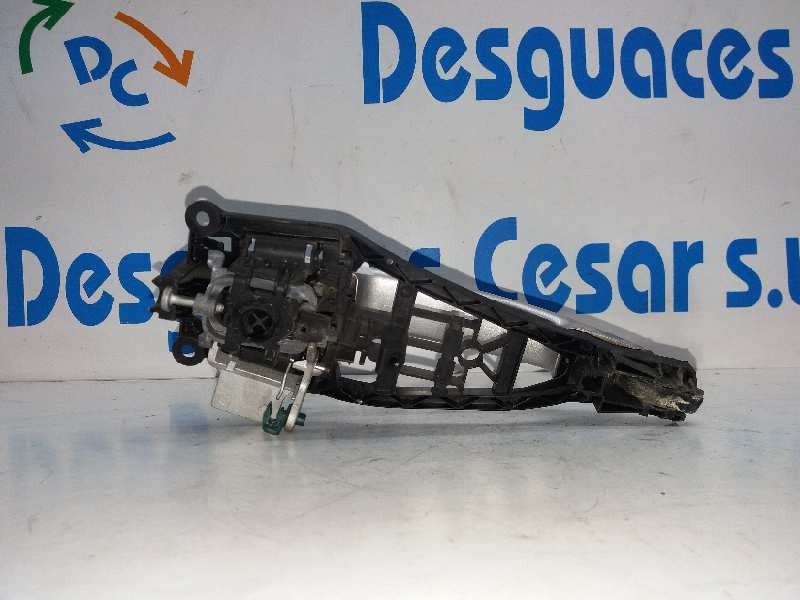 Recambio de maneta exterior delantera derecha para opel astra h berlina cosmo referencia OEM IAM 13190985 PLATA 