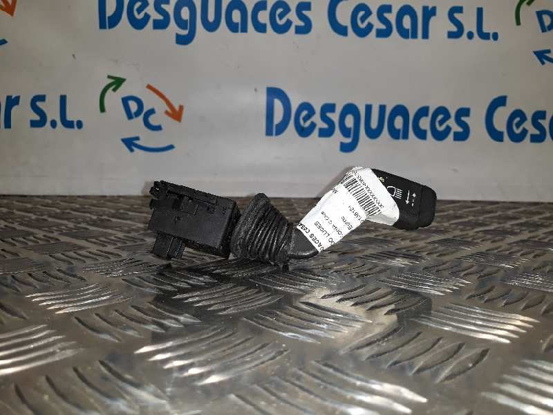 Recambio de mando intermitentes para opel corsa c club referencia OEM IAM 09138124   Recambio de mando intermitentes para opel corsa c club referencia OEM IAM 09138124